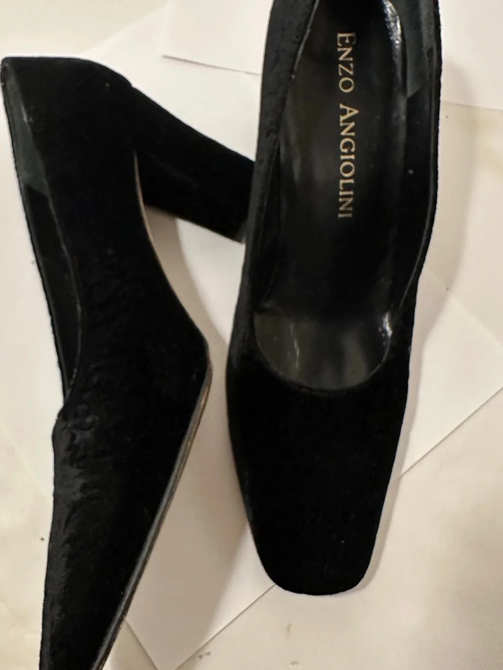 Enzo Angiolini elegant black